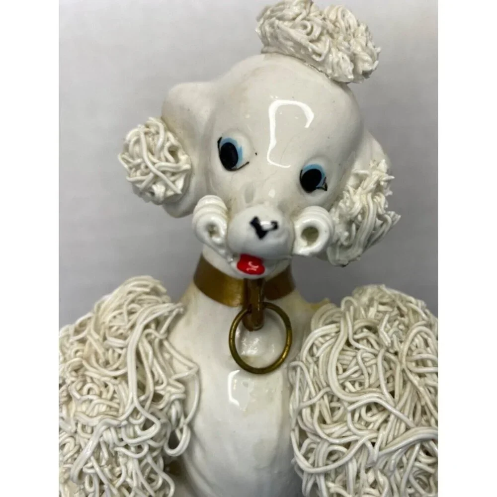 Vintage Porcelain Spaghetti Poodle Figurine With Gold Collar & Ring 5" - Picture 2 of 6